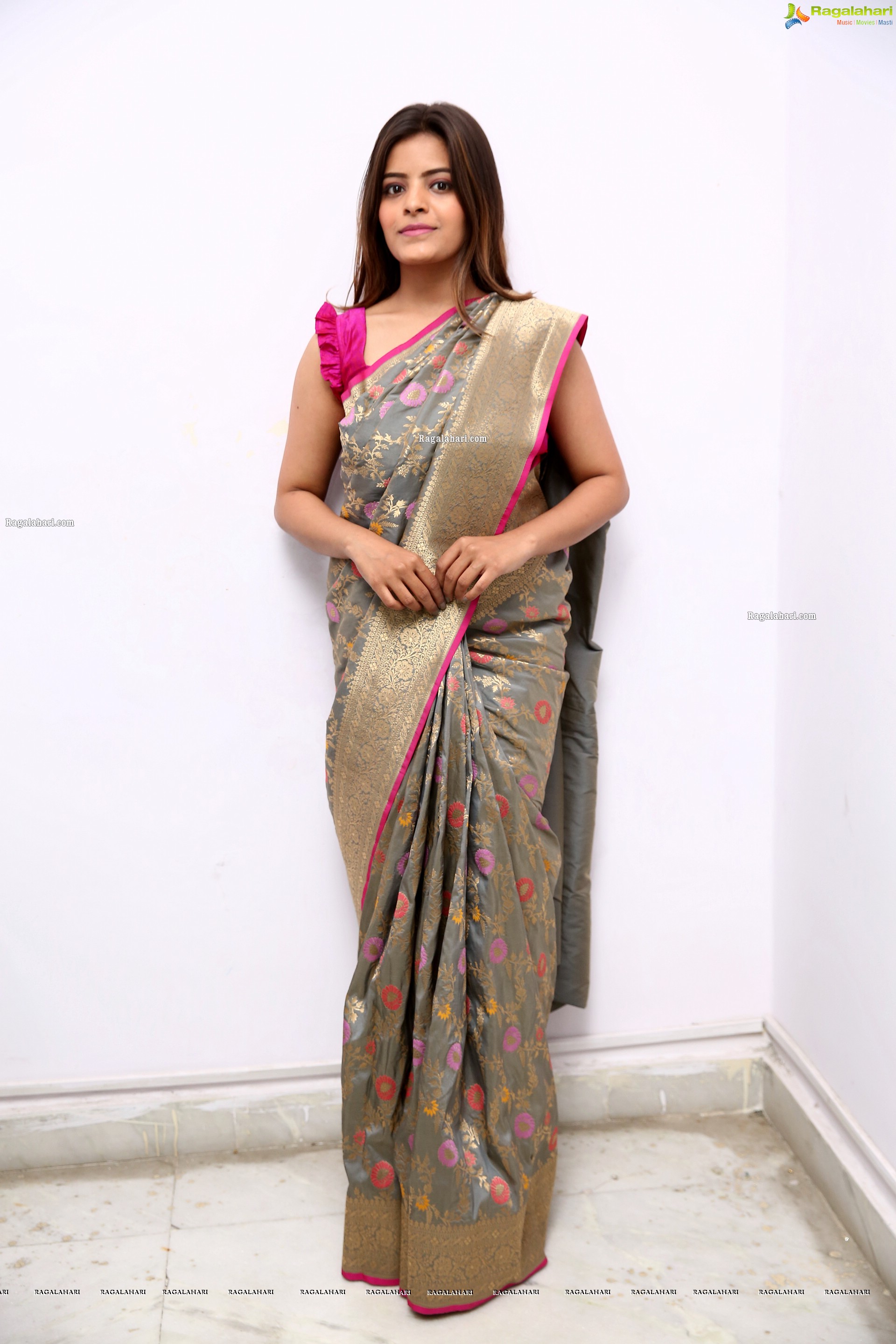 Kusumm in Traditional Saree, HD Photo Gallery