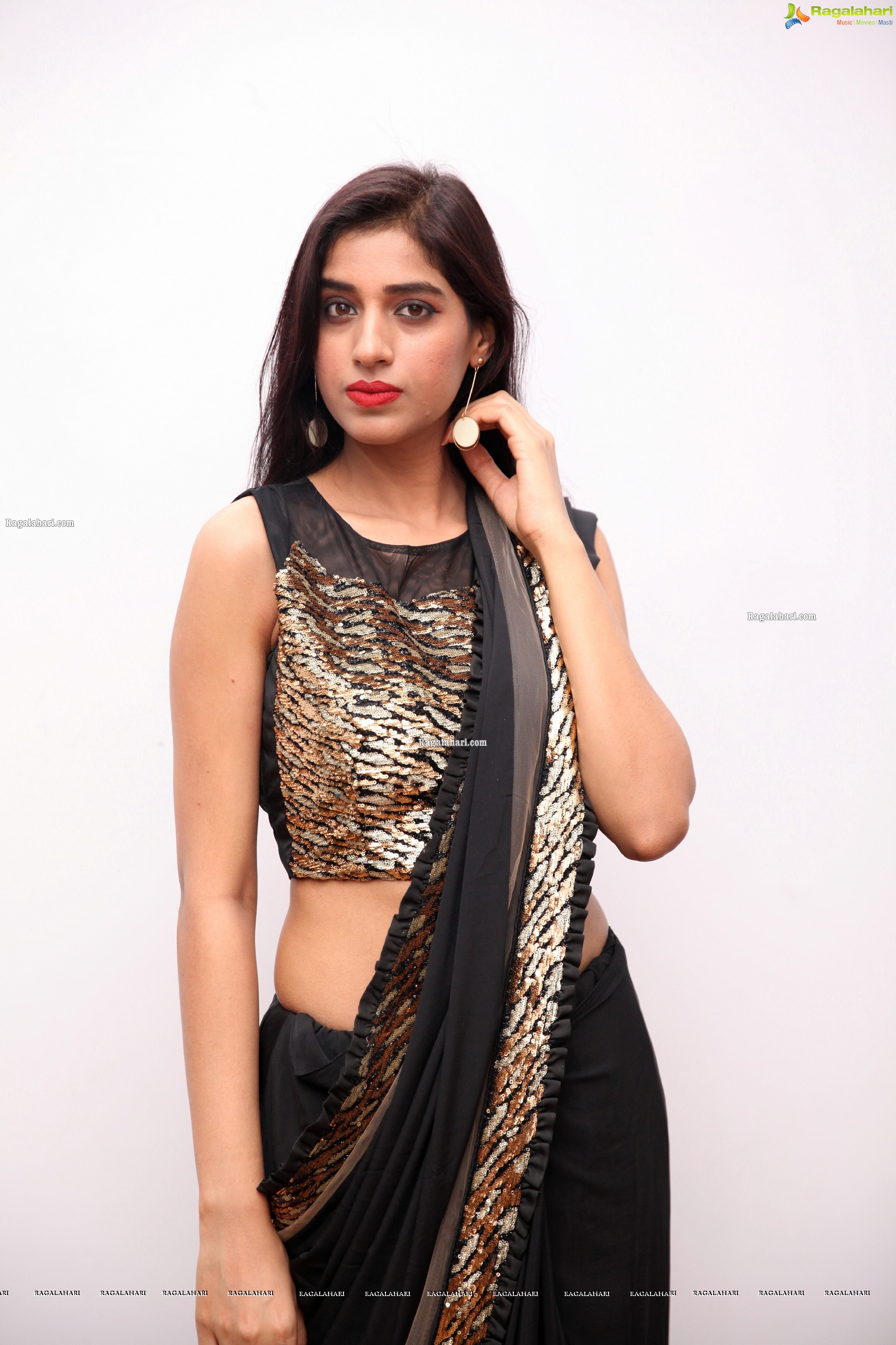 Naziya Khan in Black Designer Saree, HD Photo Gallery