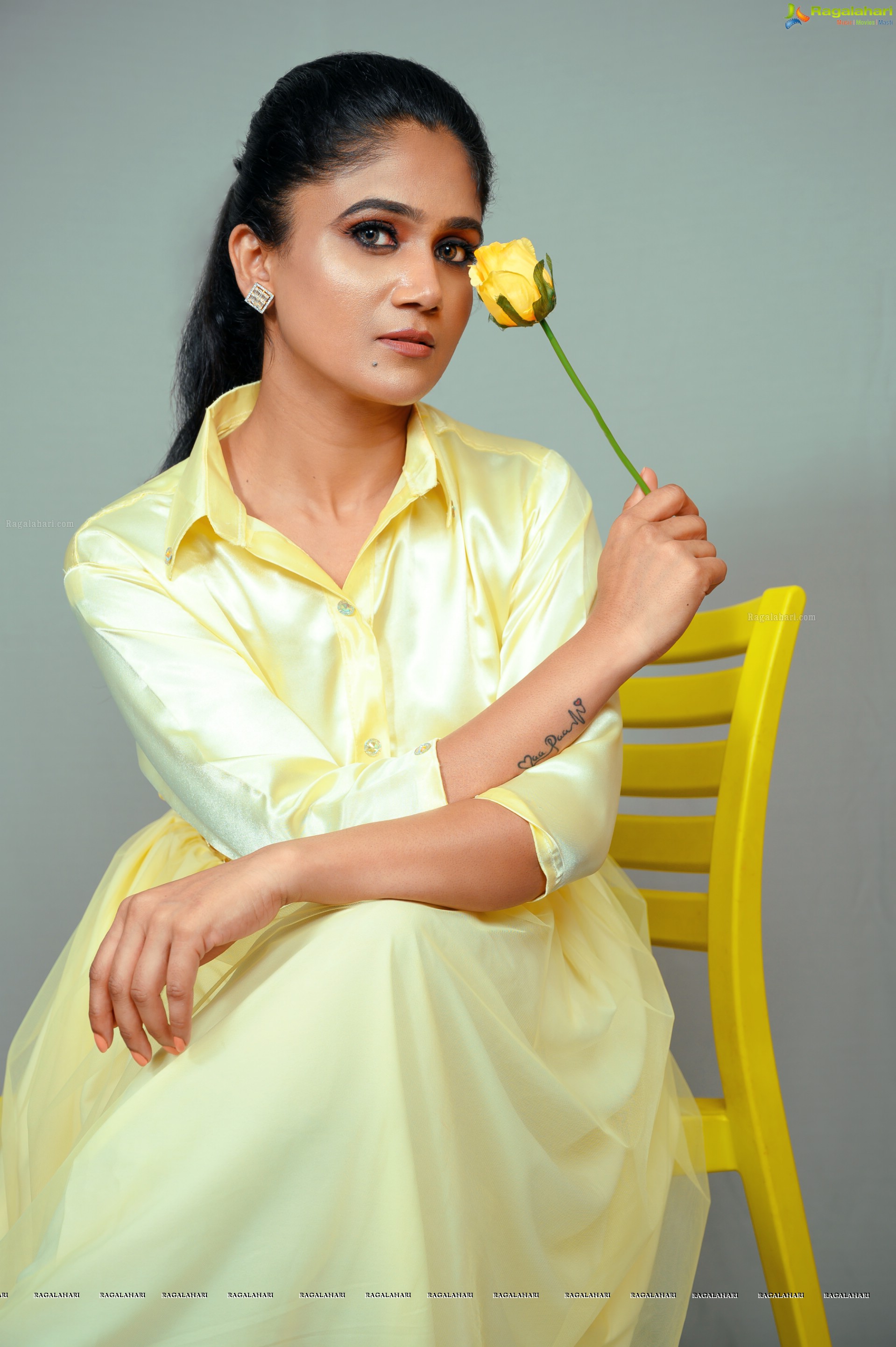 Saraa Venkatesh Latest Photoshoot Stills, HD Gallery