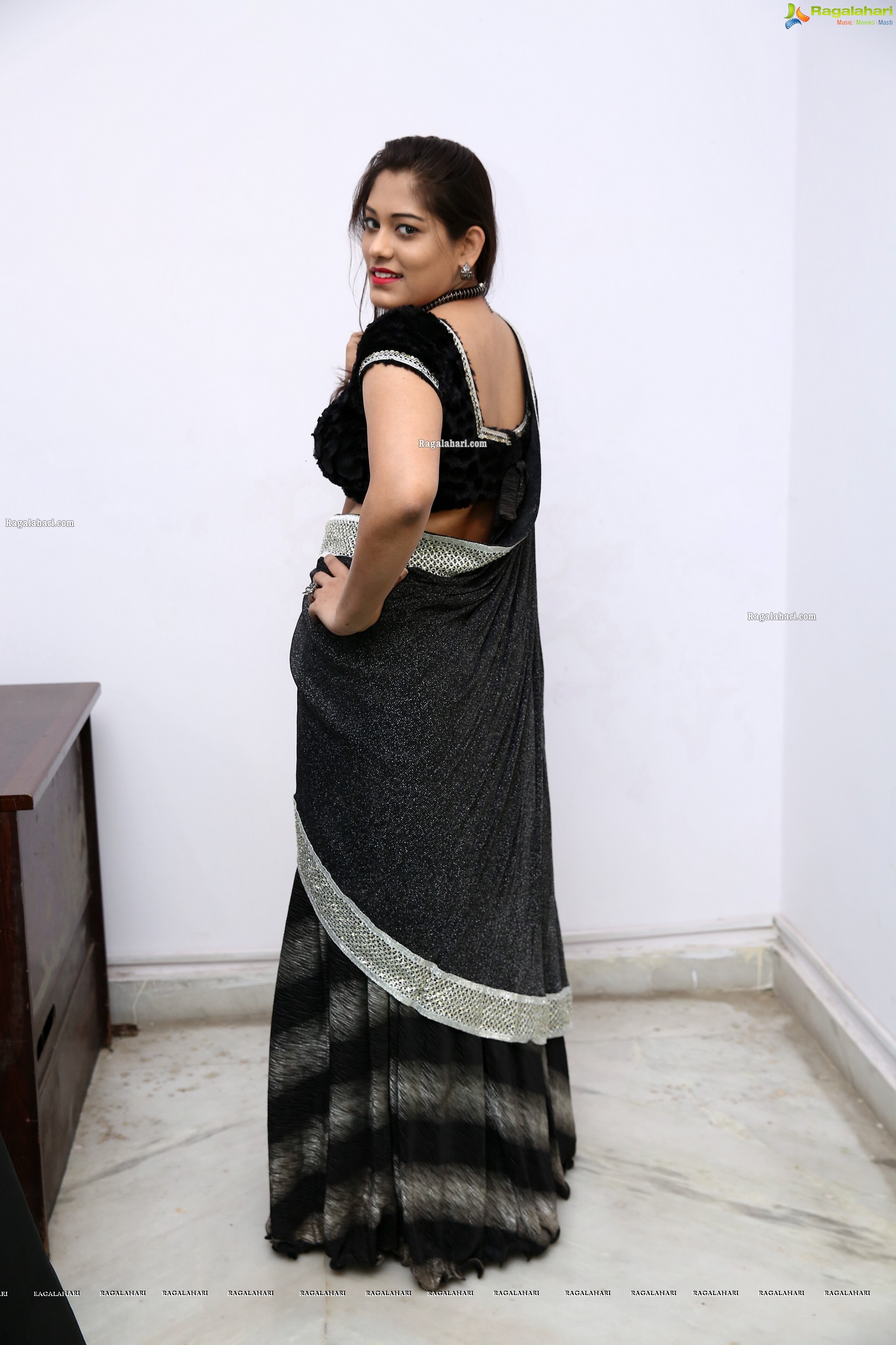 Tazaienath Gulraze in Black Lehenga Choli, HD Photo Gallery