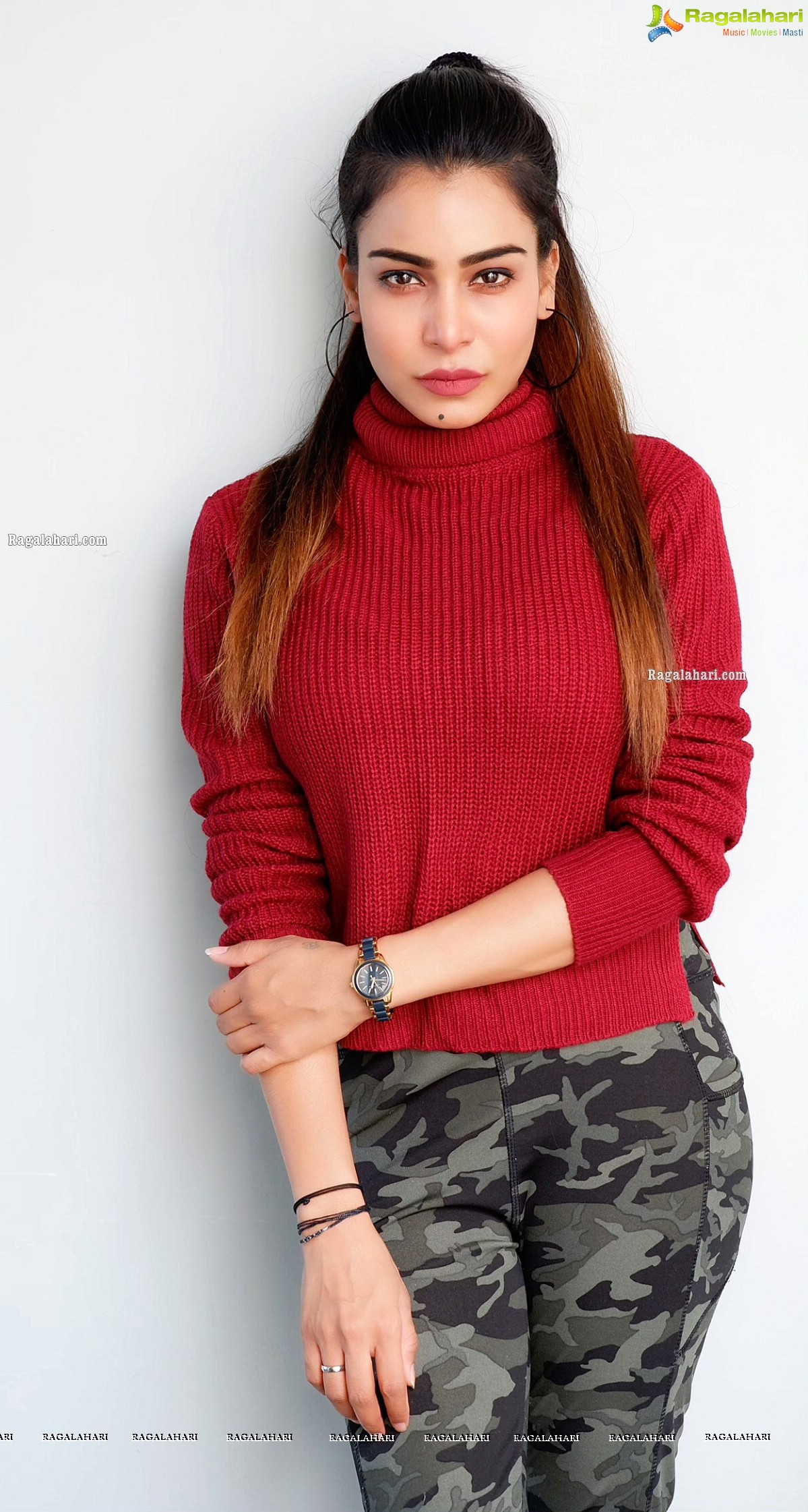Sanjana Anne in Red Turtle Neck Rib-knit Top and Camo Cargo Pants, Photo Gallery