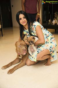 Sanjjanaa Galrani Poses With Her Pet Dog