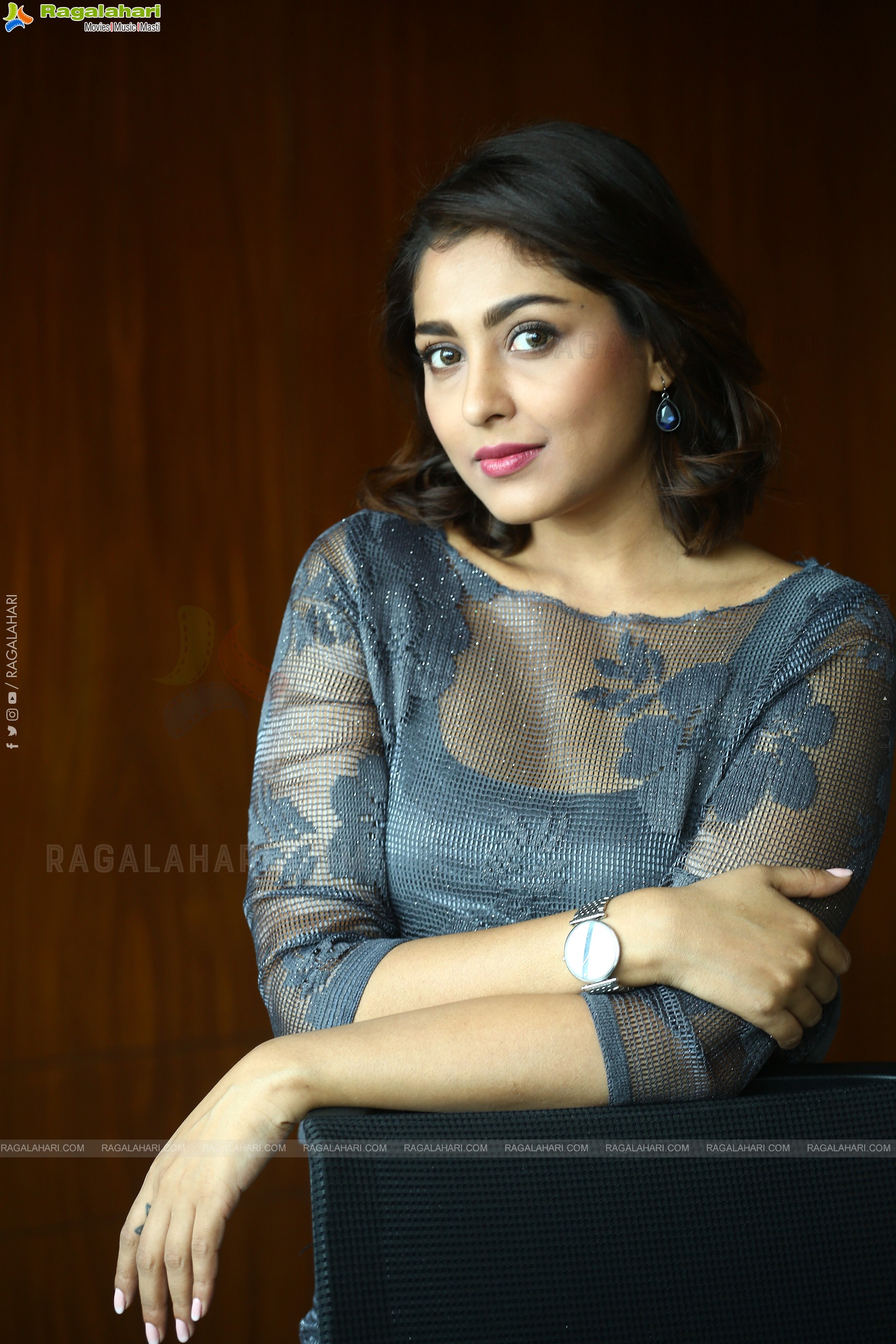 Madhu Shalini at 9 Hours Web Series Interview, HD Photo Gallery