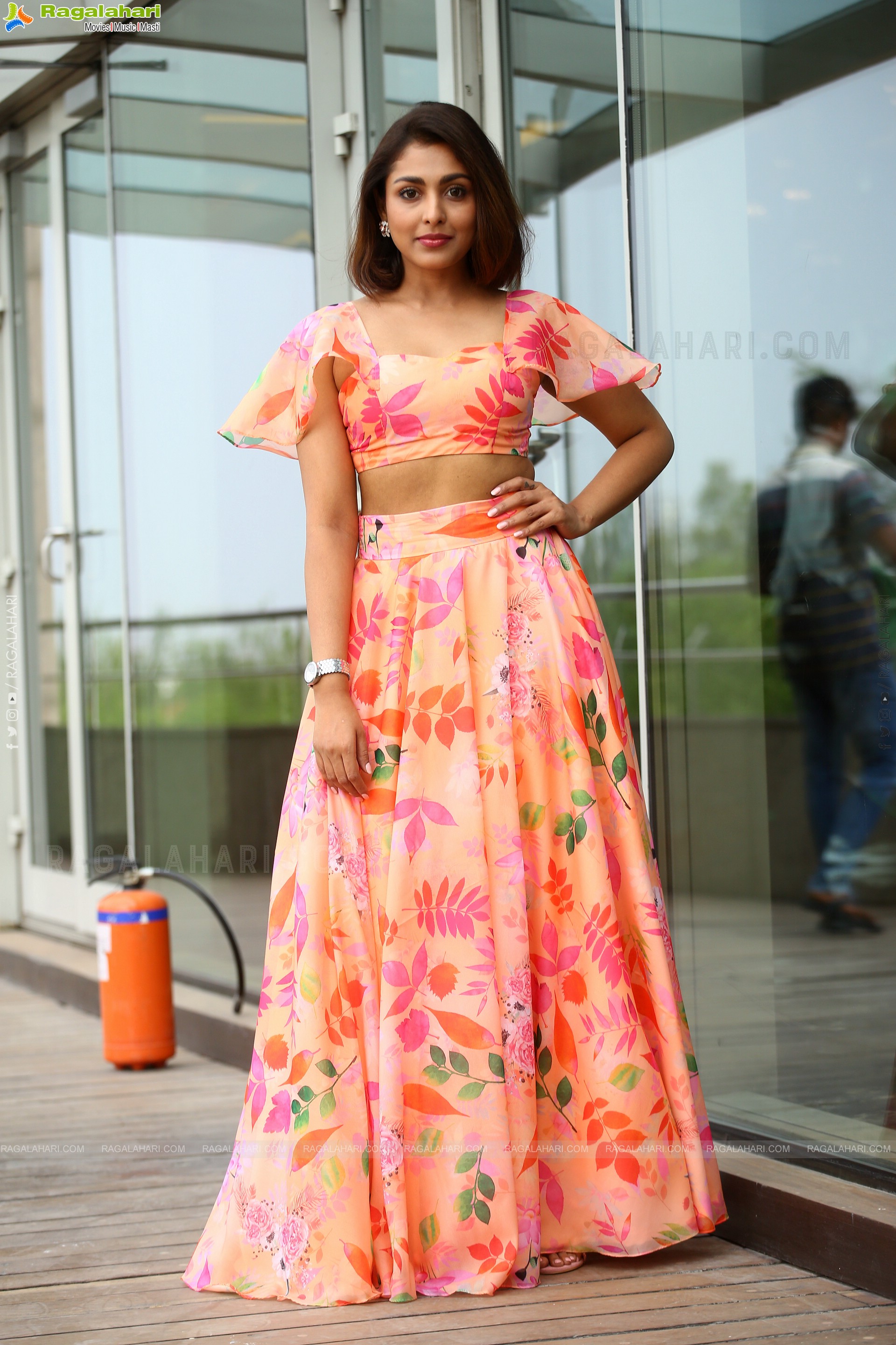 Madhu Shalini at 9 Hours Web Series Pre-Release Event, HD Photo Gallery