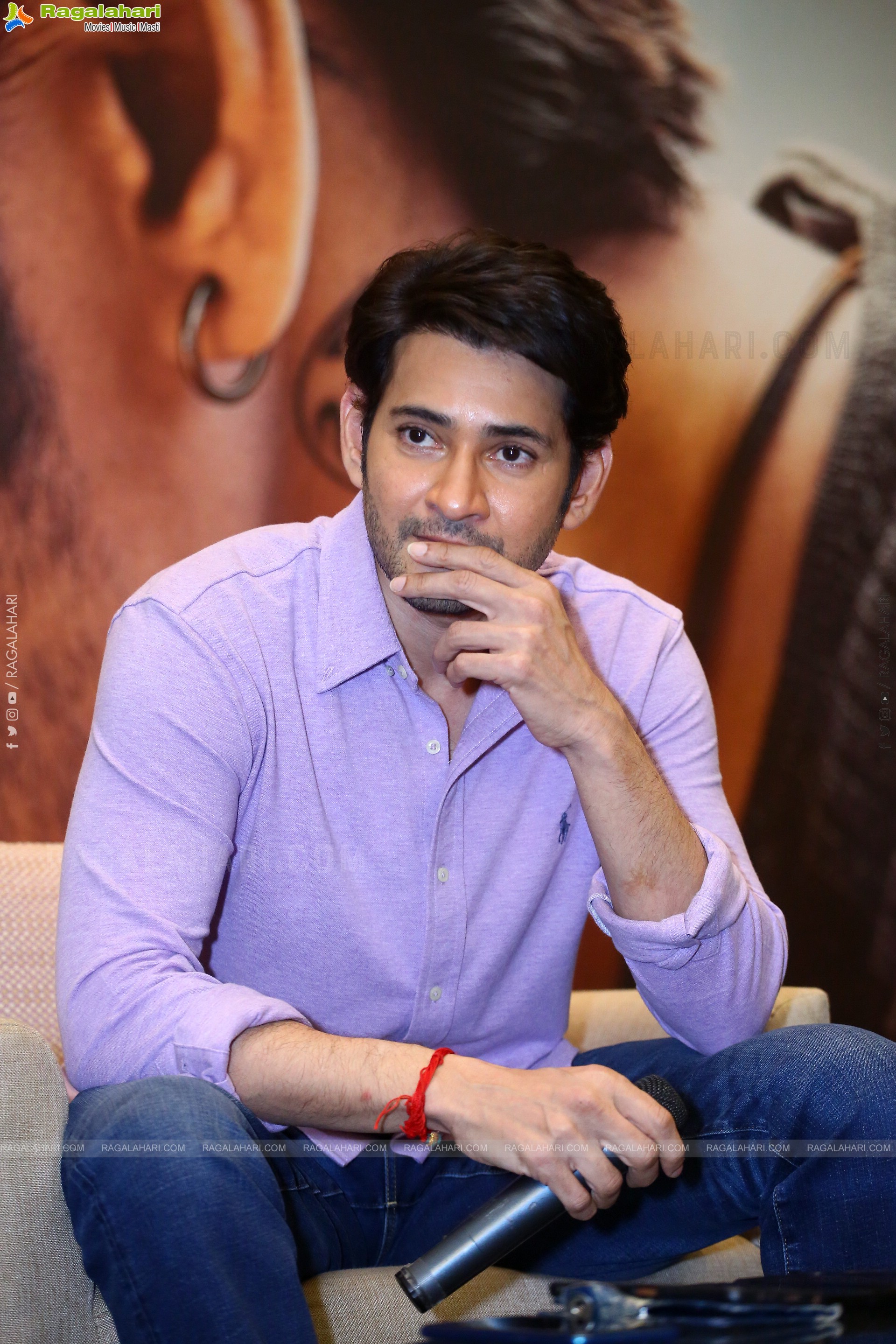 Mahesh Babu at Sarkaru Vaari Paata Interview, HD Photo Gallery