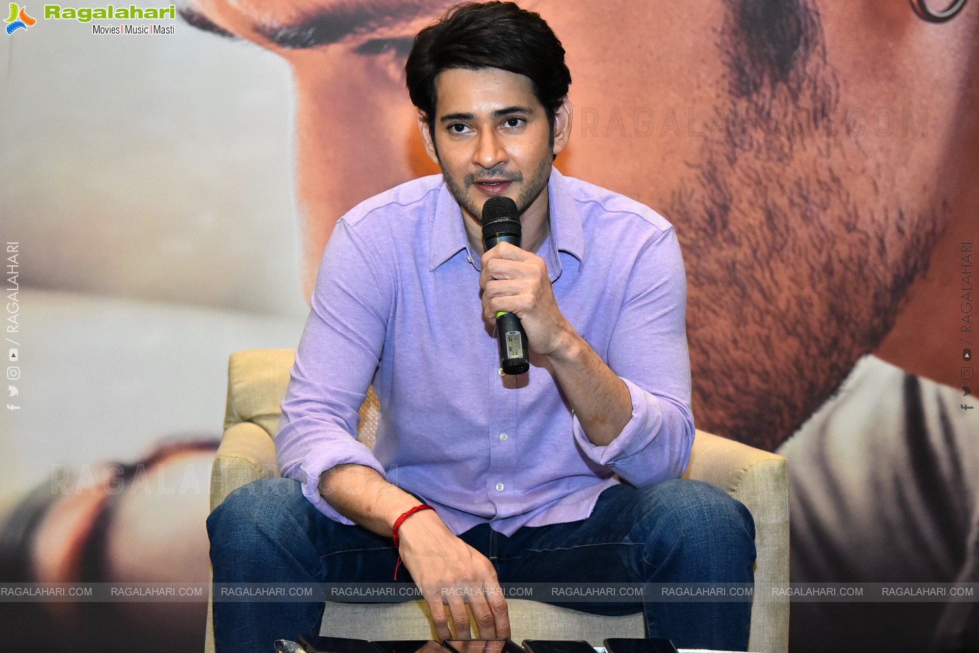 Mahesh Babu at Sarkaru Vaari Paata Interview, HD Photo Gallery