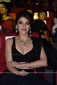 Mehreen Kaur Pirzada at F3 Pre-Release Event