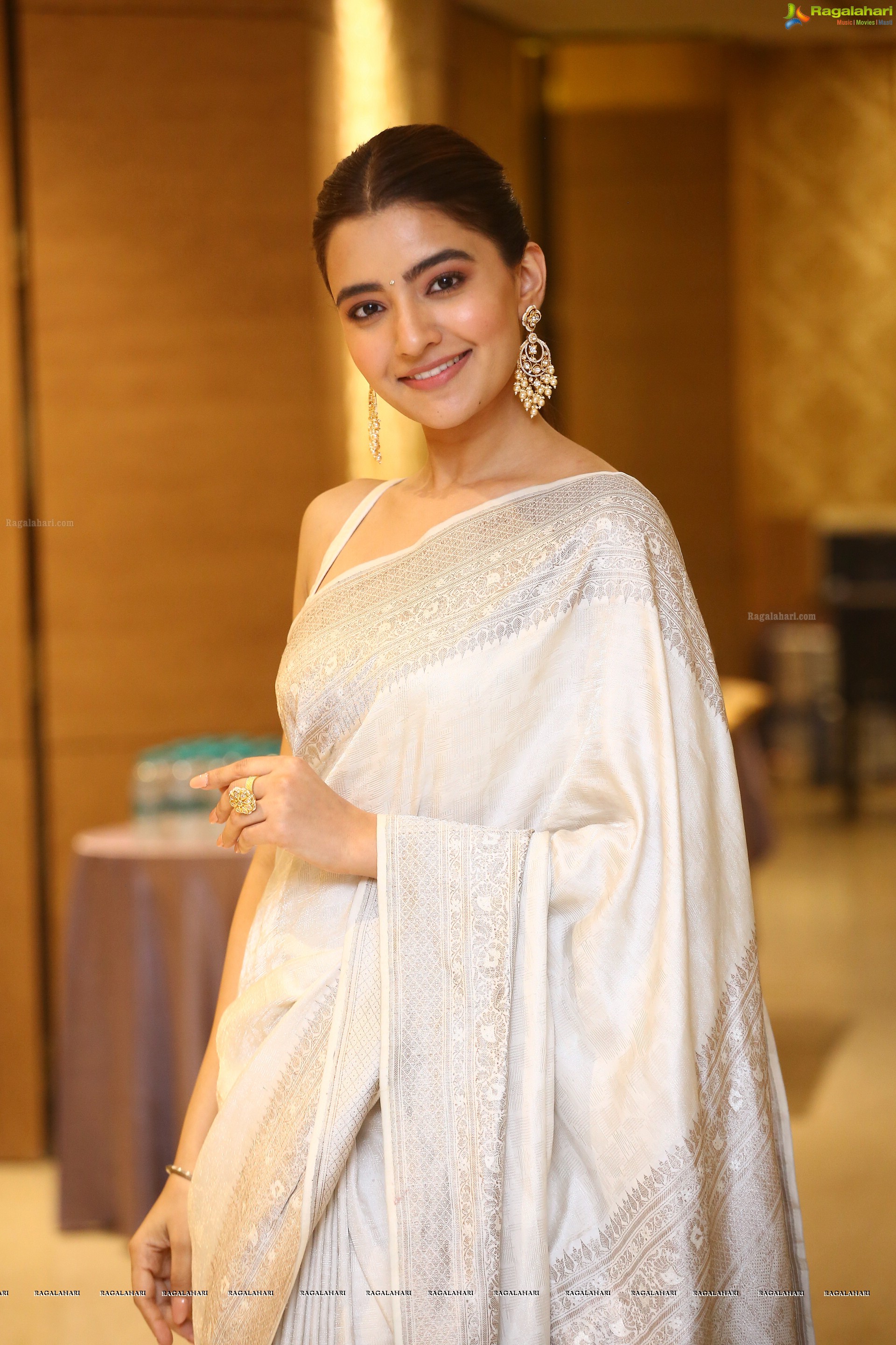 Rukshar Dhillon at Ashoka Vanamlo Arjuna Kalyanam Movie Press Meet, HD Stills