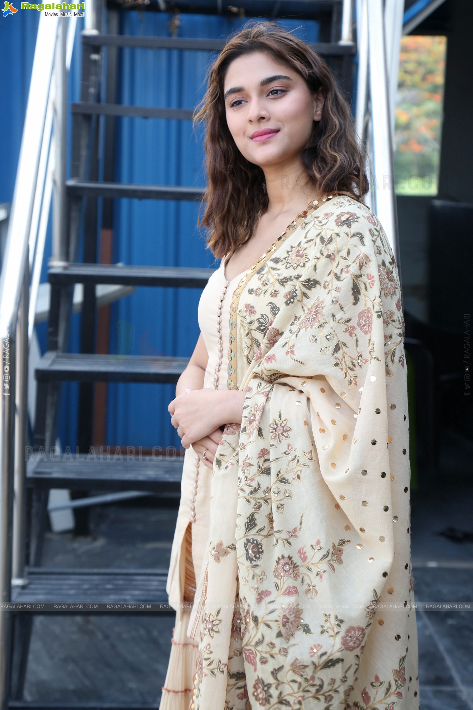 Saiee M Manjrekar at Major Movie Interview, HD Photo Gallery