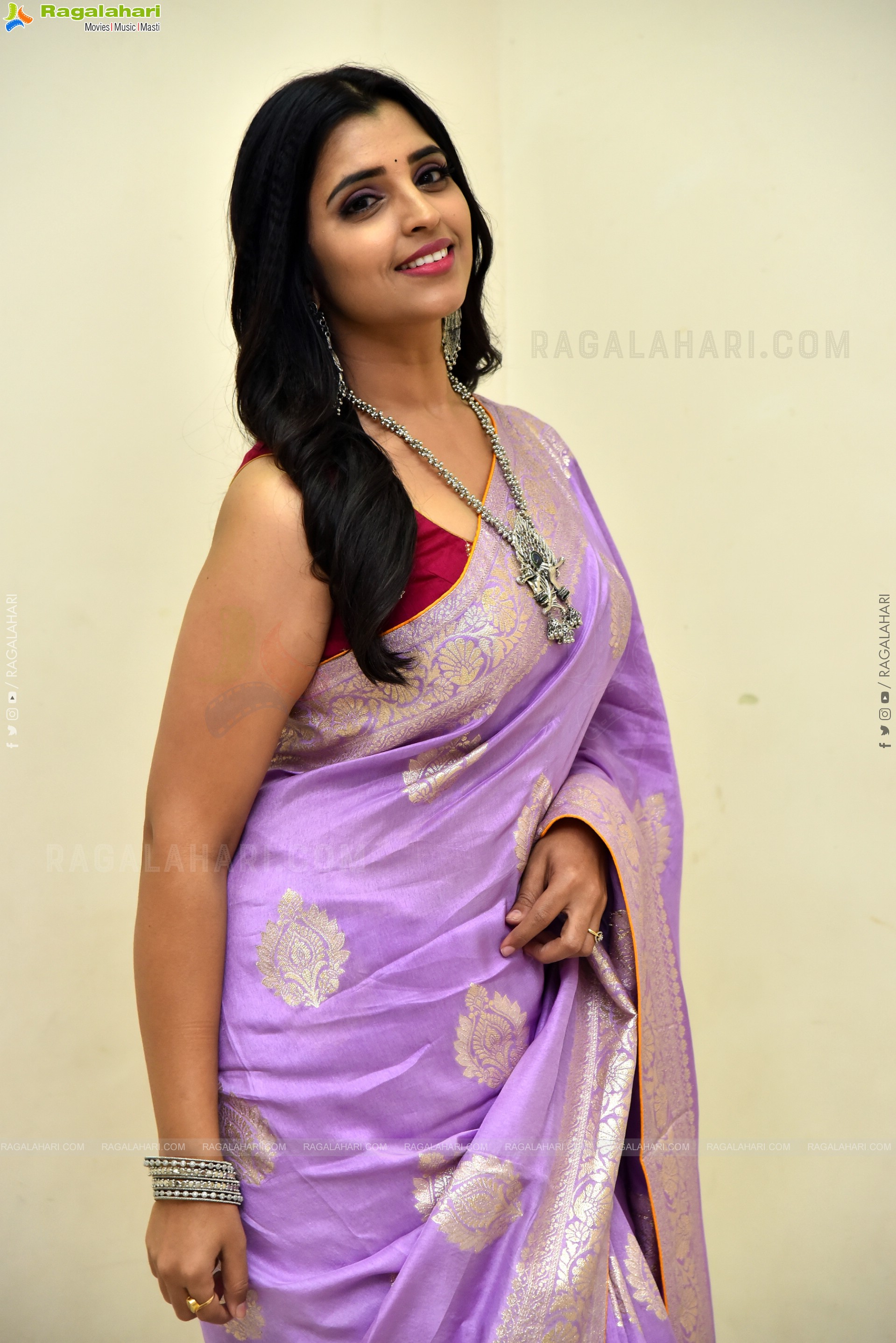 Anchor Shyamala at Vikram Movie Pre-Release Event, HD Photo Gallery