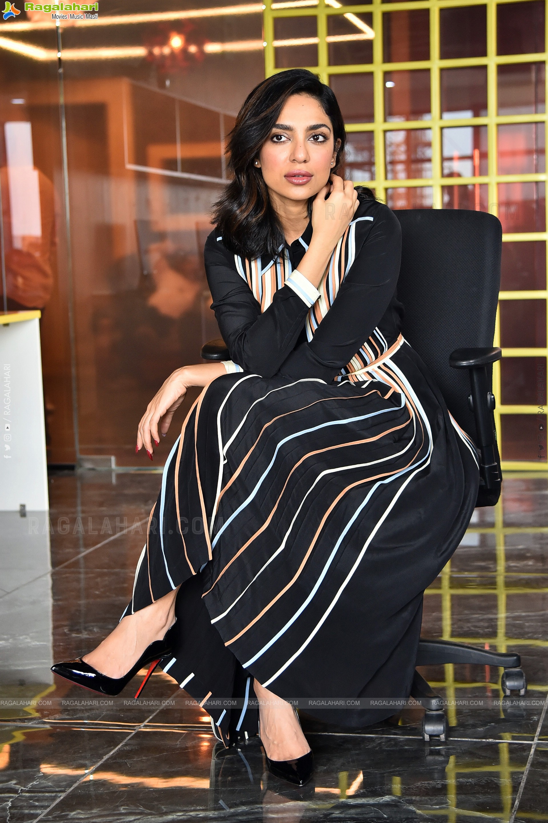 Sobhita Dhulipala at Major Movie Interview, HD Photo Gallery