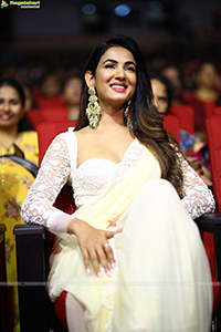 Sonal Chauhan at F3 Pre-Release Event
