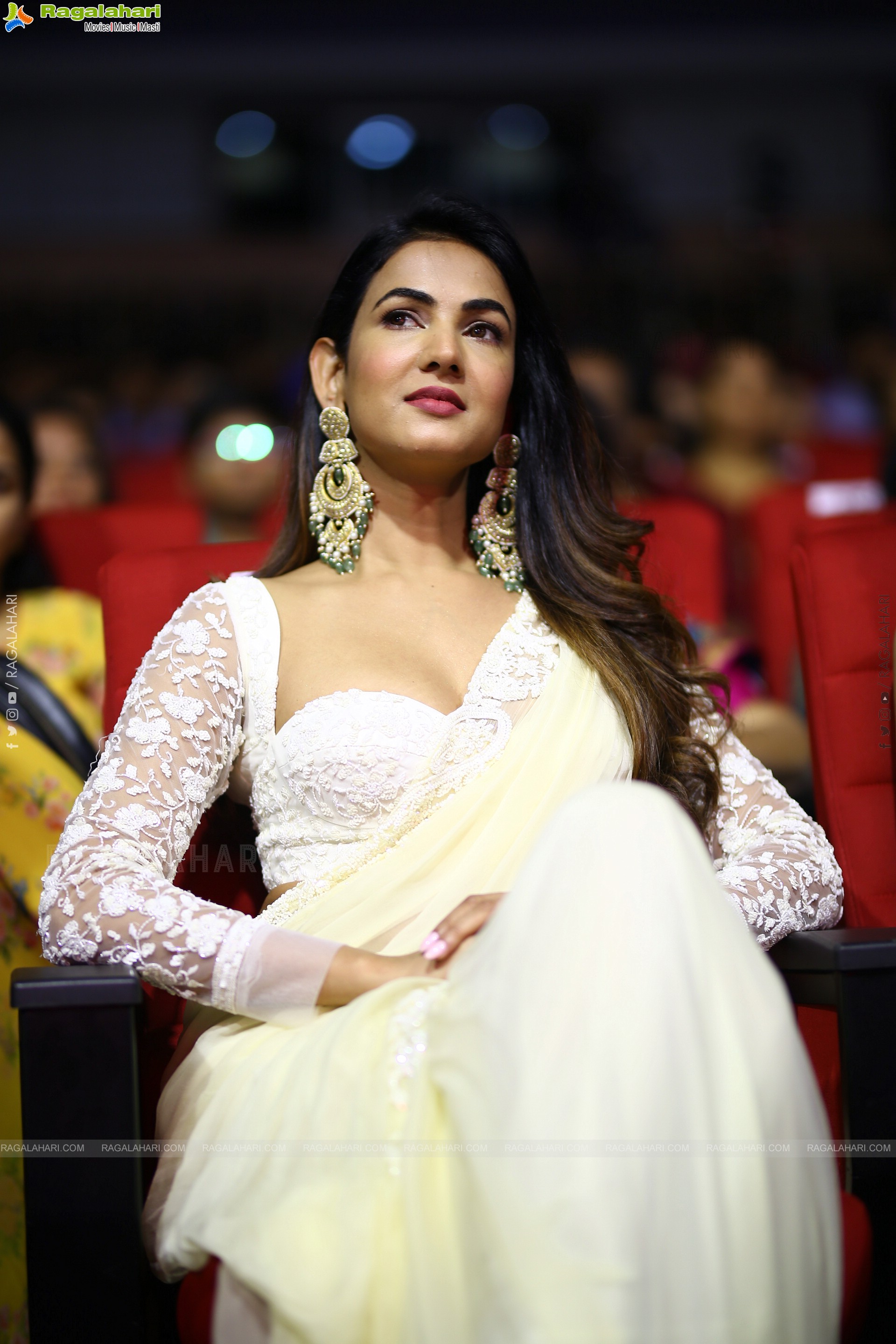 Sonal Chauhan at F3 Movie Pre-Release Event, HD Photo Gallery