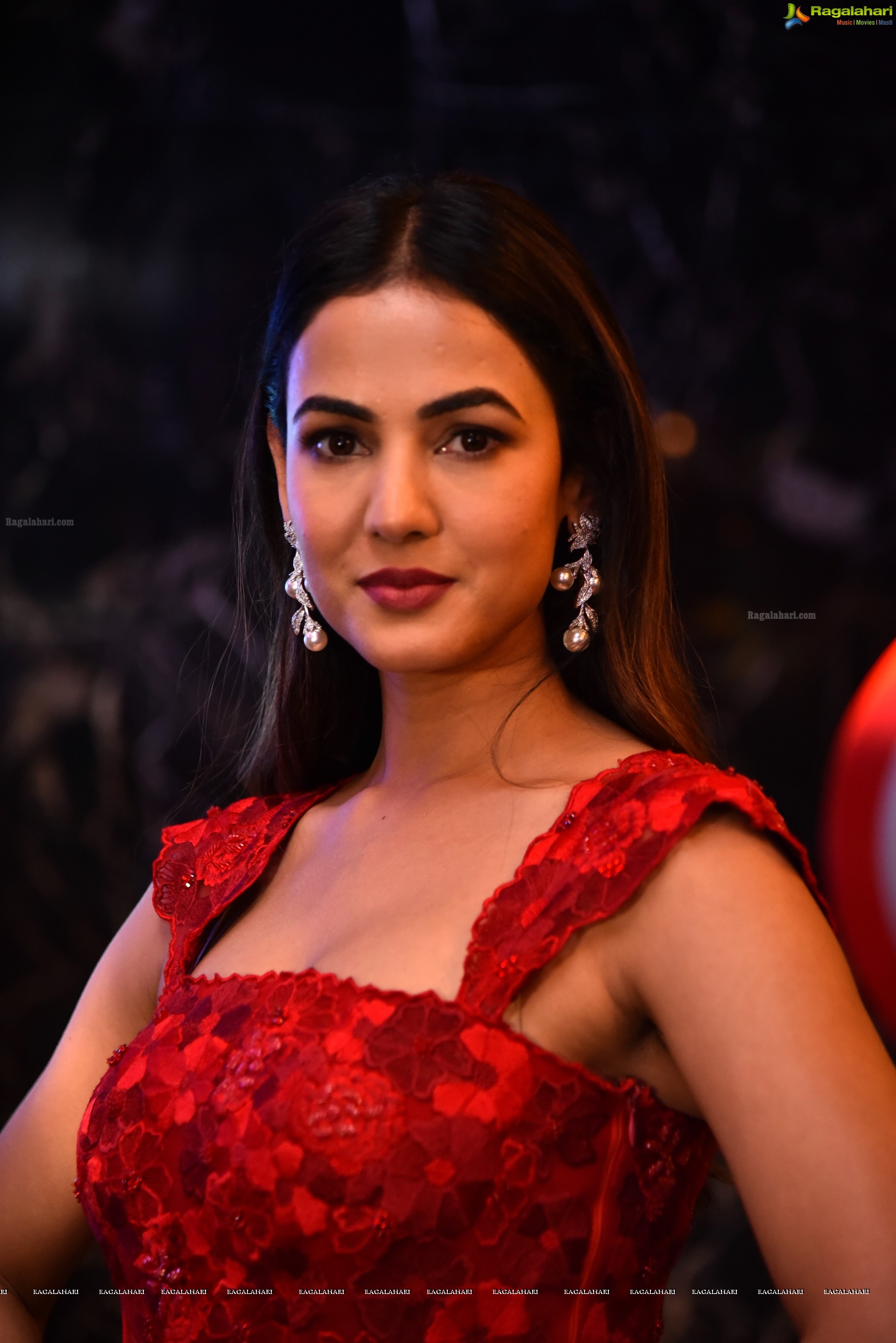 Sonal Chauhan at F3 Movie Trailer Launch, HD Photo Gallery