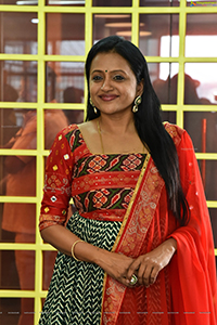 Suma Kanakala at Jayamma Panchayathi Interview