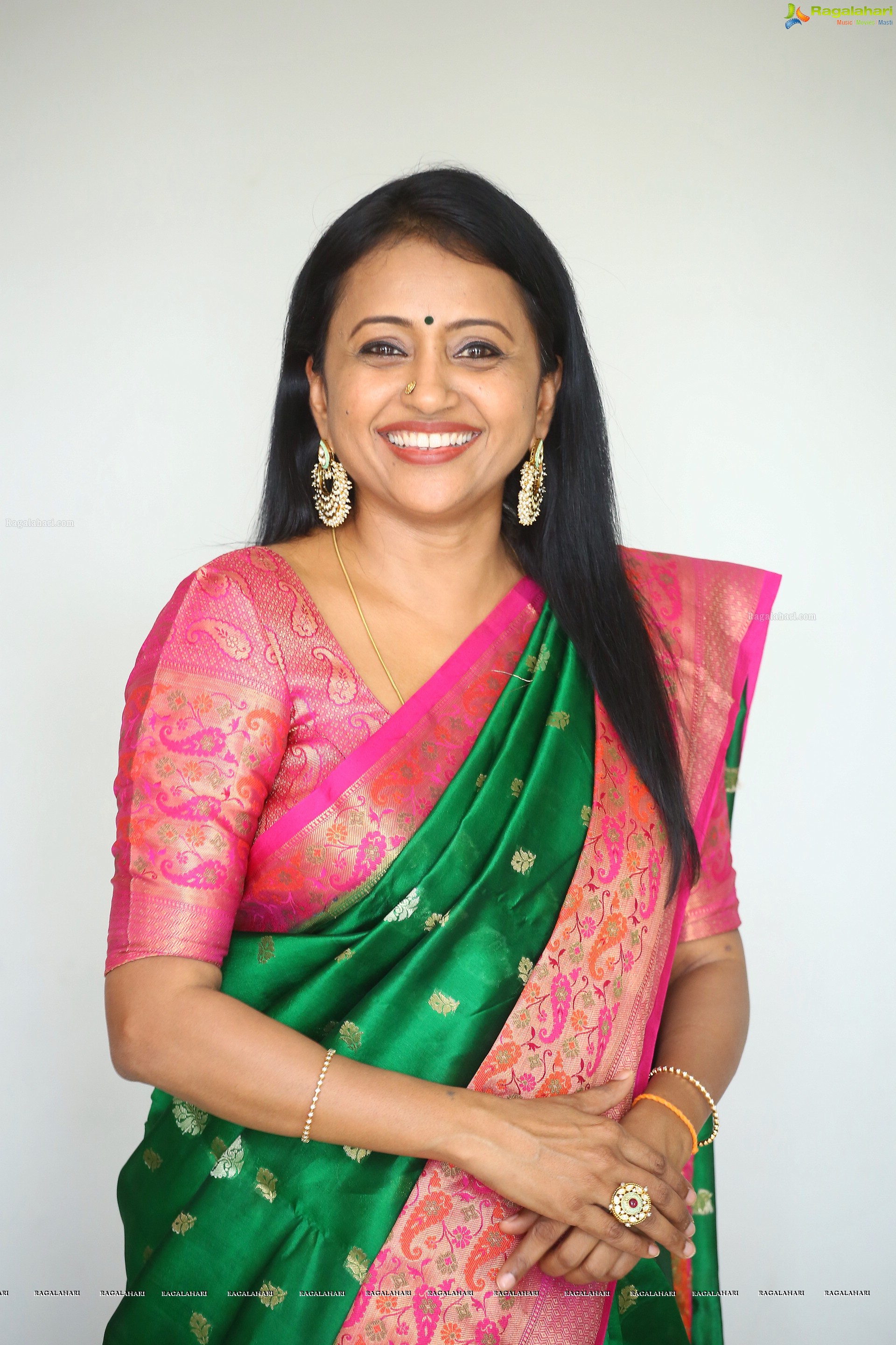 Suma Kanakala at Jayamma Panchayathi Movie Success Meet, HD Photo Gallery