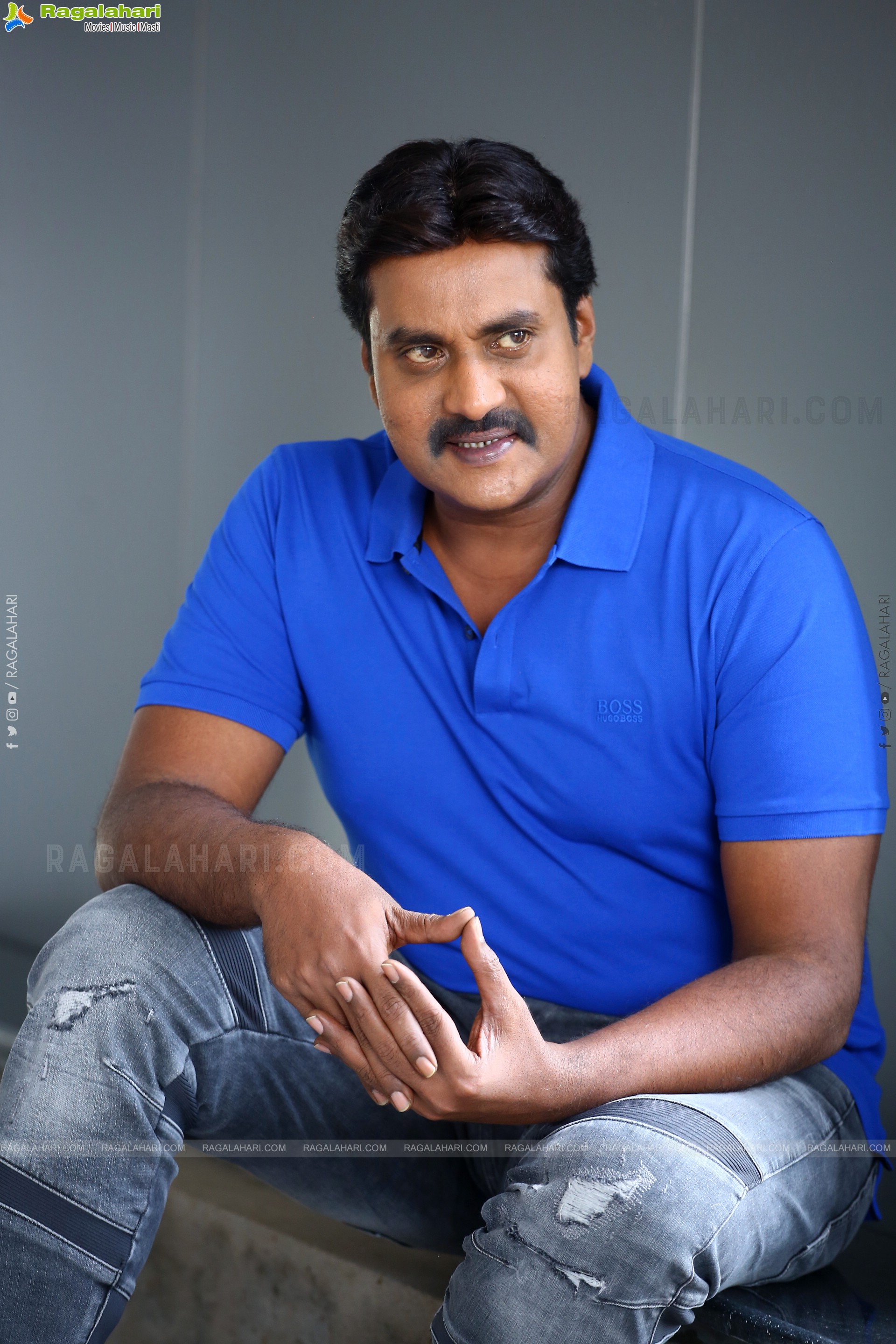 Sunil at F3 Movie Interview, HD Photo Gallery