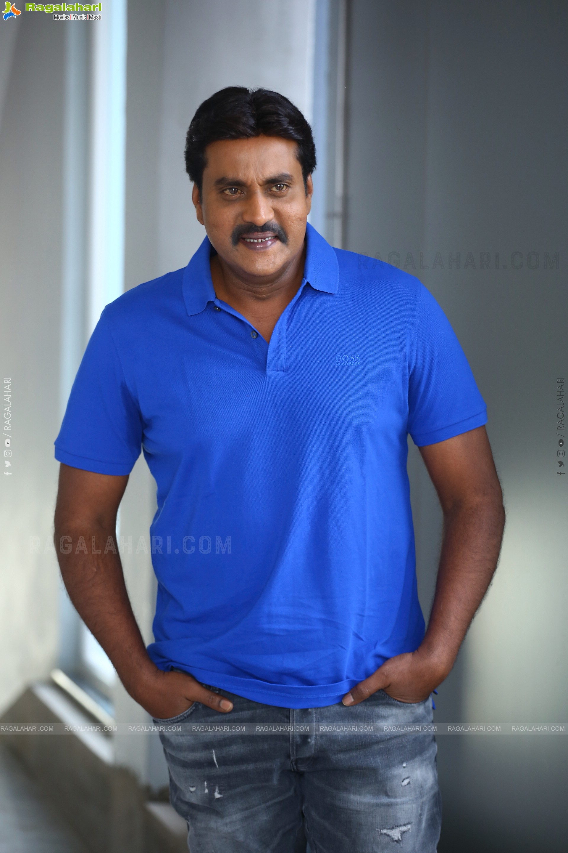 Sunil at F3 Movie Interview, HD Photo Gallery