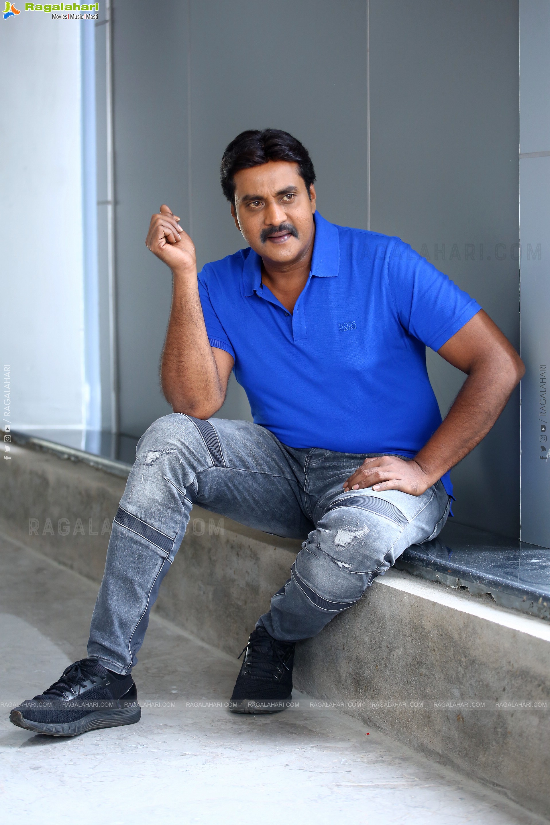 Sunil at F3 Movie Interview, HD Photo Gallery