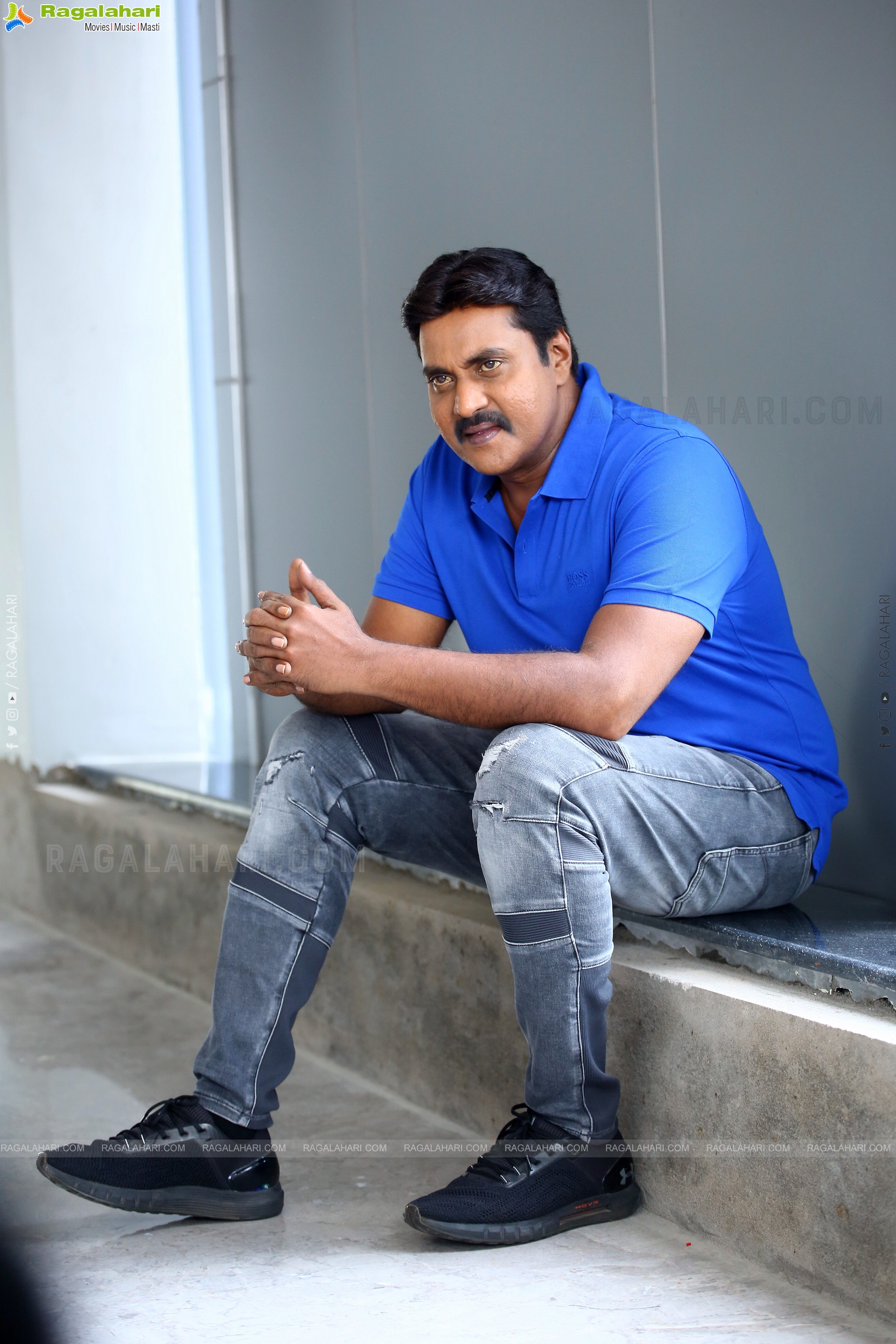 Sunil at F3 Movie Interview, HD Photo Gallery