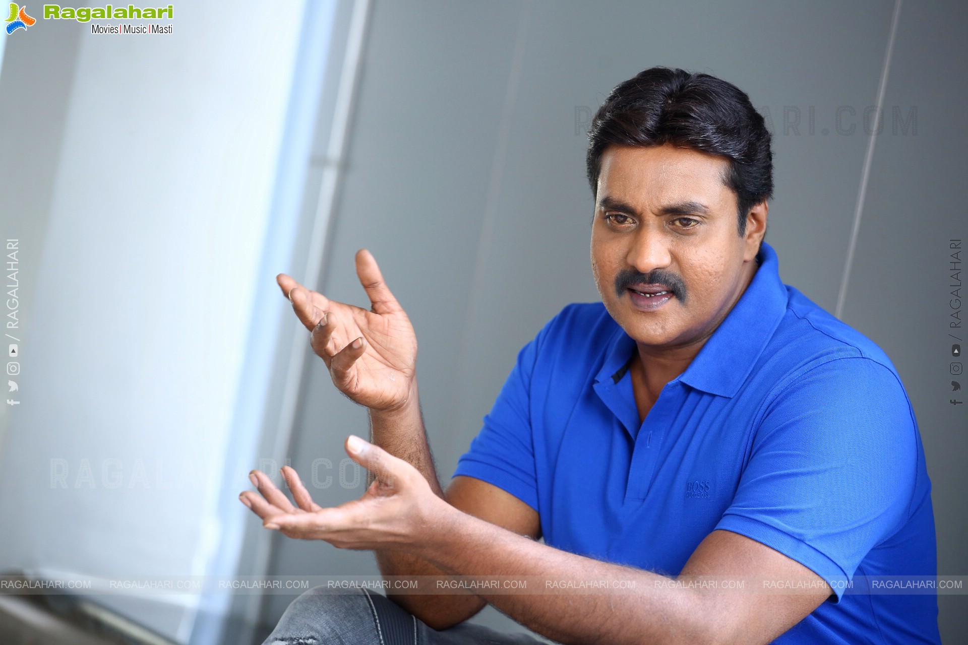 Sunil at F3 Movie Interview, HD Photo Gallery