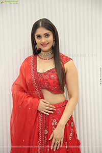 Surbhi Puranik in Red Designer Lehenga