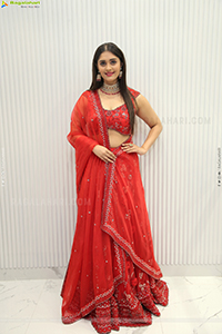 Surbhi Puranik in Red Designer Lehenga