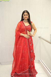 Surbhi Puranik in Red Designer Lehenga