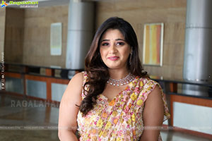 Chandni Bhagwanani Latest Stills, HD Photo Gallery