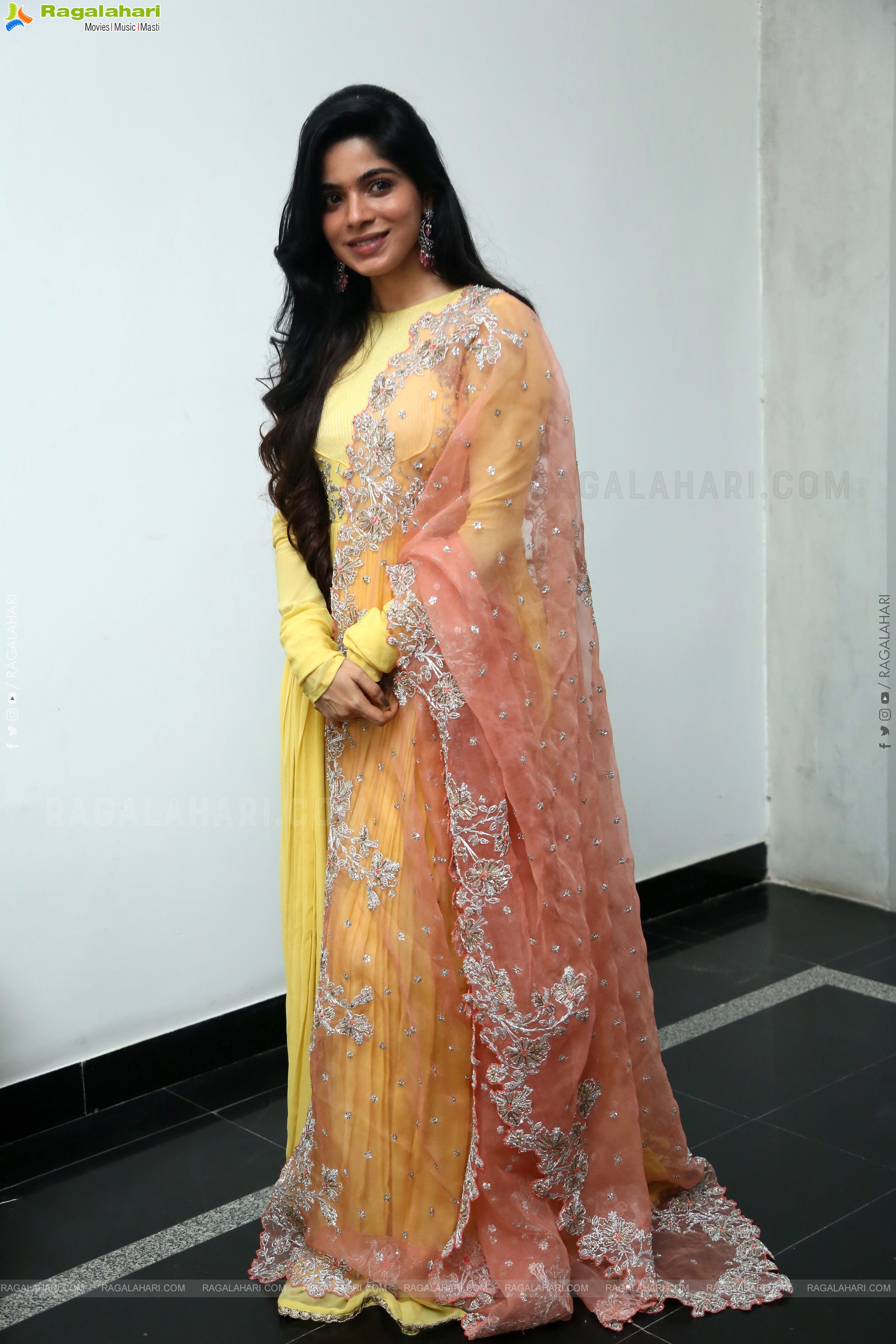 Divya Bharthi at #SS4 Movie Launch, HD Gallery