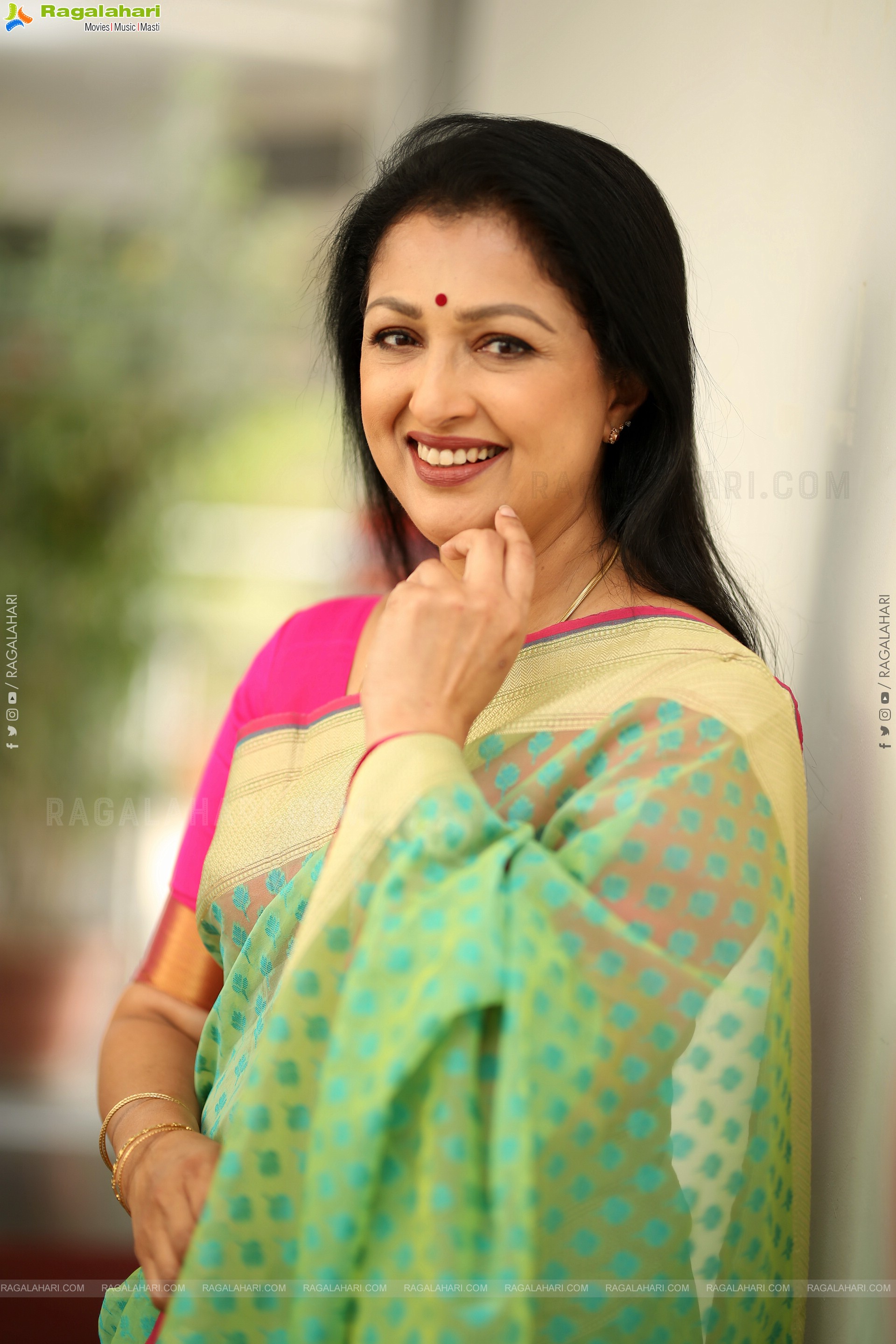 Gautami at Anni Manchi Sakunamule Interview, HD Gallery