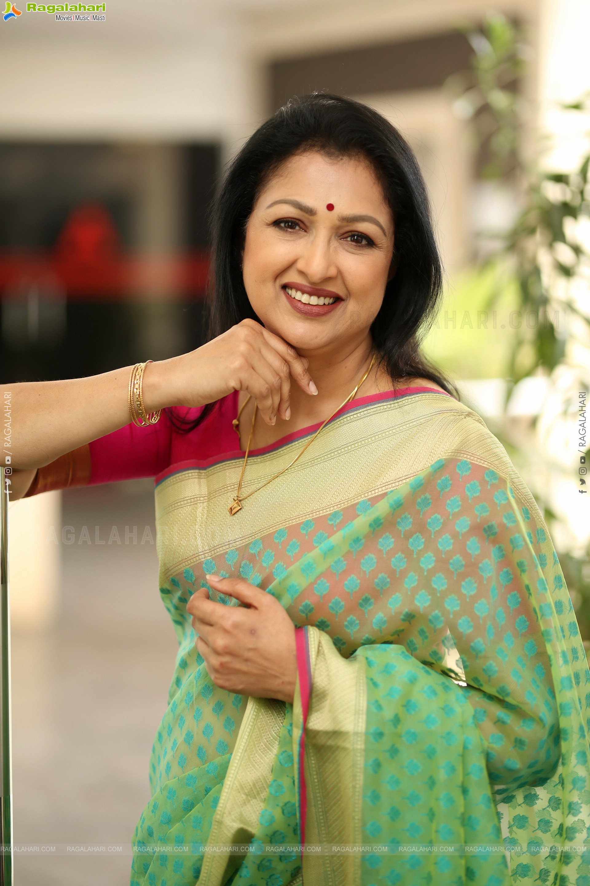 Gautami at Anni Manchi Sakunamule Interview, HD Gallery