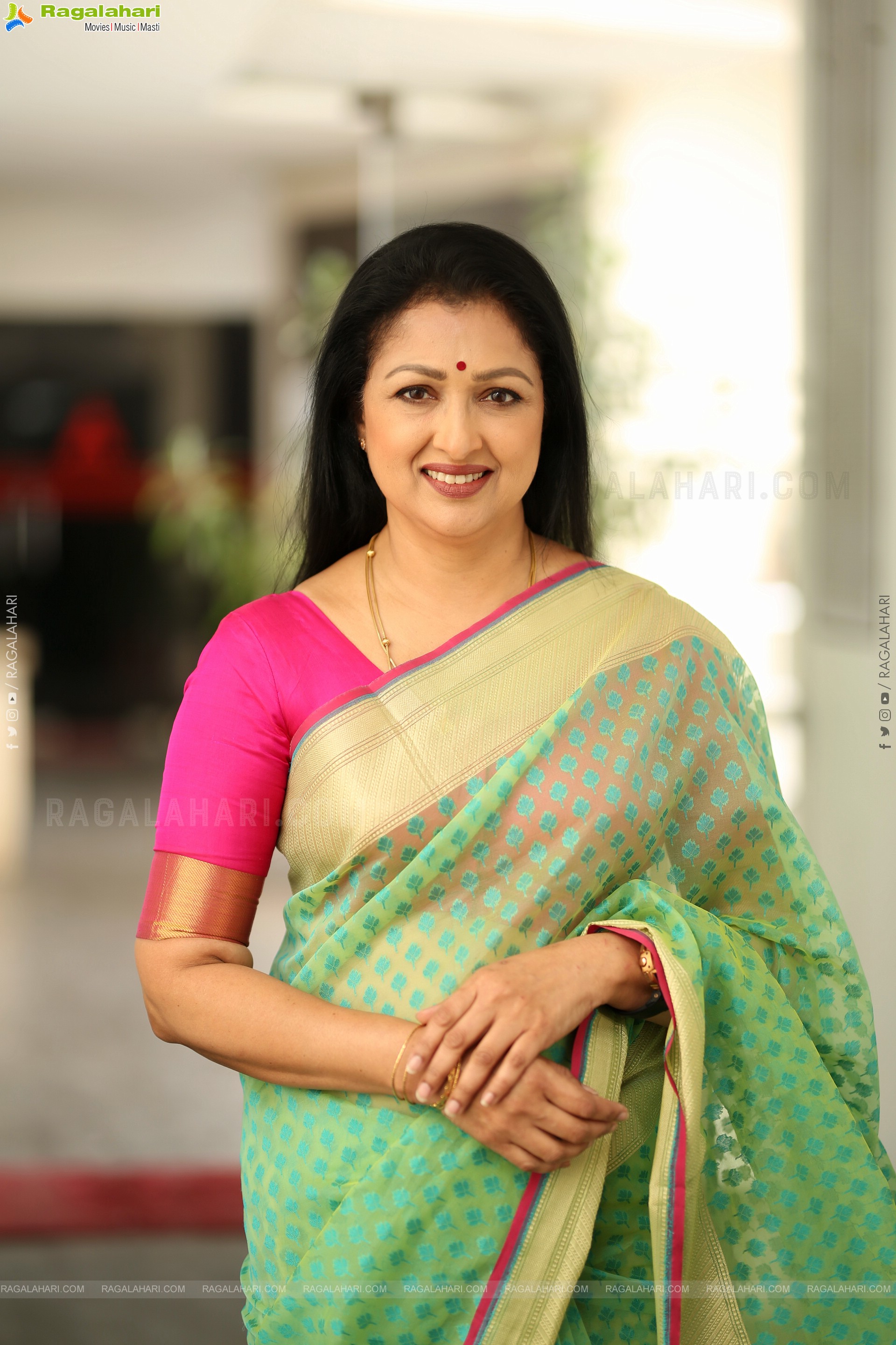 Gautami at Anni Manchi Sakunamule Interview, HD Gallery