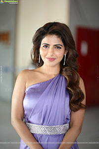 Iswarya Menon at Spy Q&A Press Meet, HD Gallery