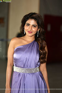 Iswarya Menon at Spy Q&A Press Meet, HD Gallery