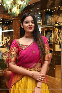 Kallapu Kushitha stills at Lotus Silver Jewellery Launch