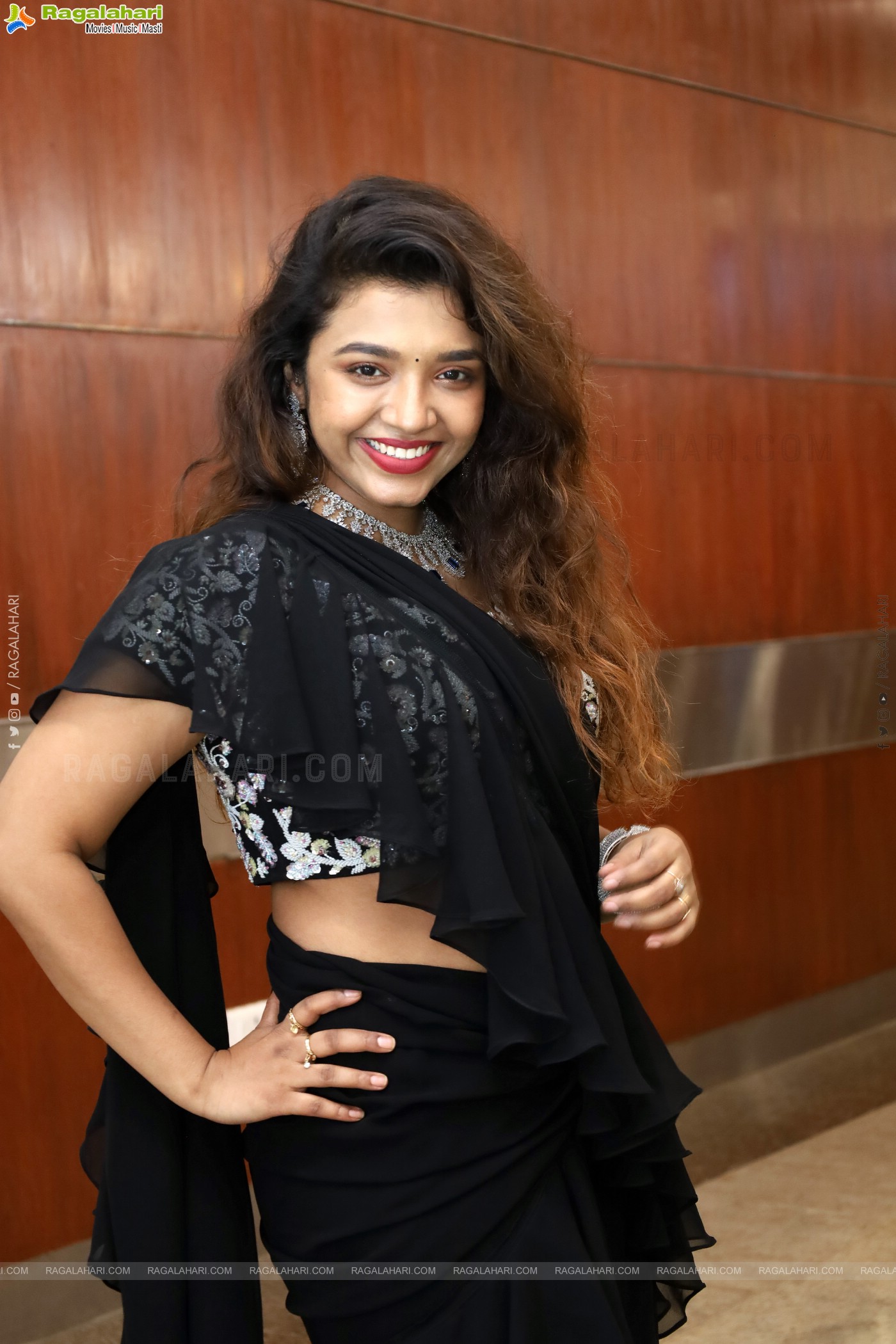 Kruthika Roy at Hi Life Summer Special Exhibition, HD Gallery