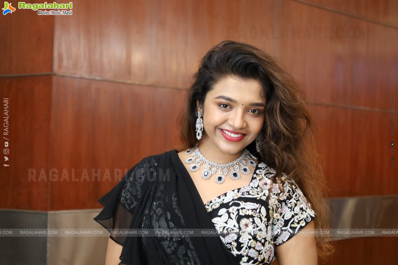 Kruthika Roy at Hi Life Summer Special Exhibition, HD Gallery