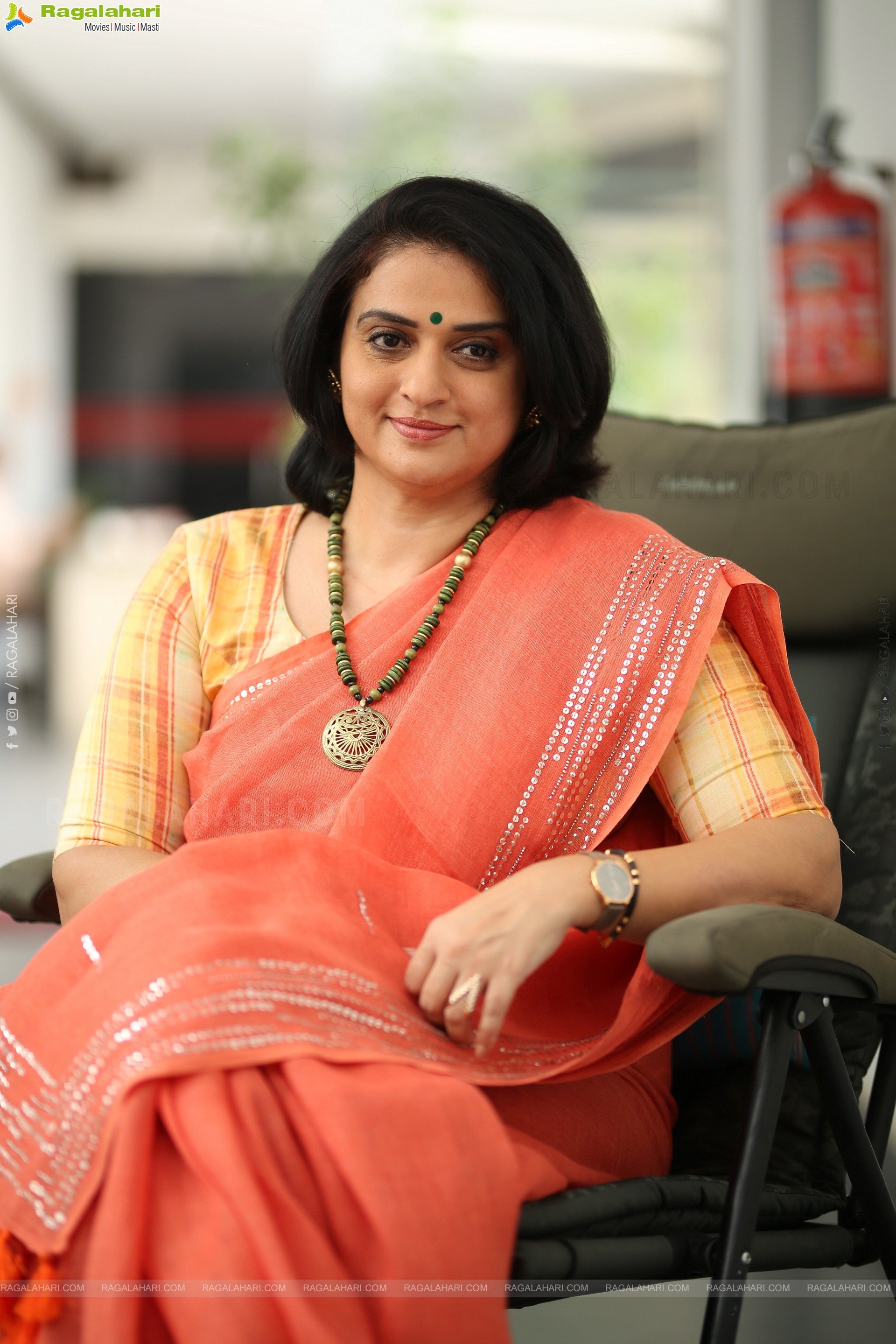 Pavitra Lokesh at Malli Pelli Interview, HD Gallery