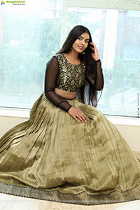 Pooja Shreyaans Latest Stills, HD Gallery