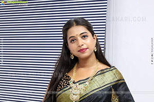 Rittika Chakraborty at Hi Life Fashion Showcase Event