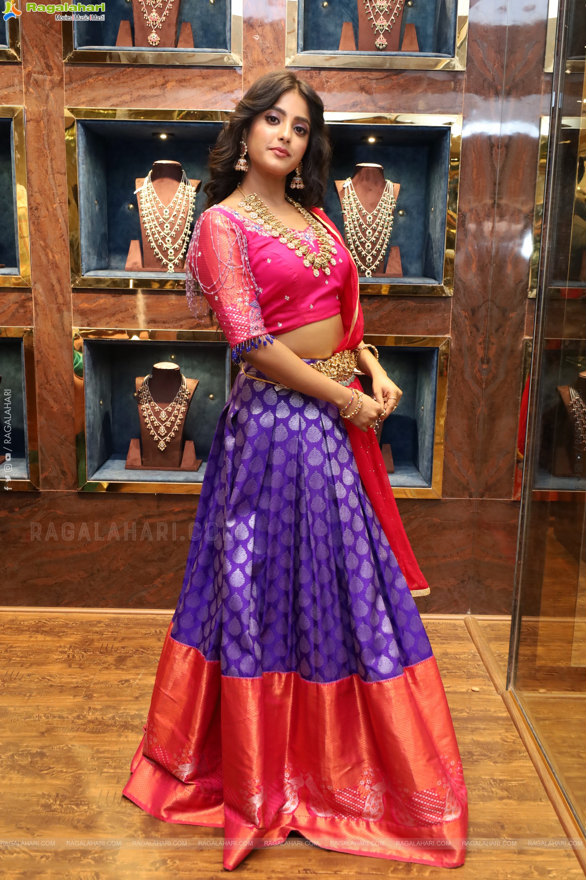 Ulka Gupta at Lotus Silver Jewellery Launch, HD Gallery