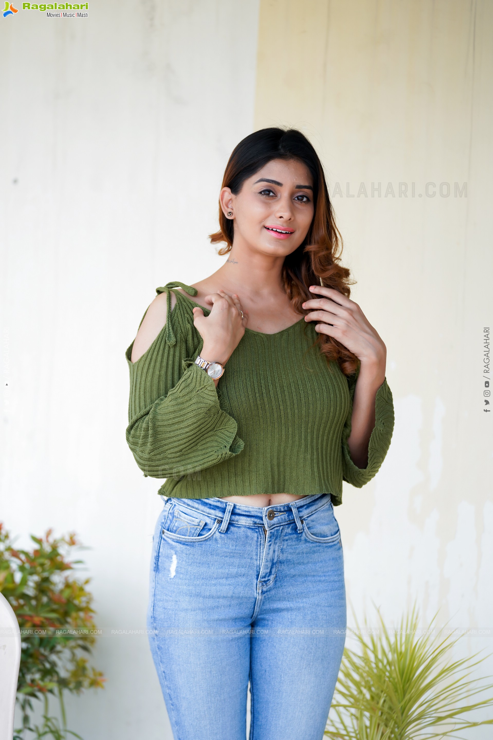 Kanika Wadhwa Latest Exclusive Photoshoot, HD Gallery