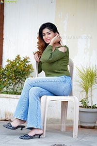 Kanika Wadhwa Latest Exclusive Photoshoot, HD Gallery