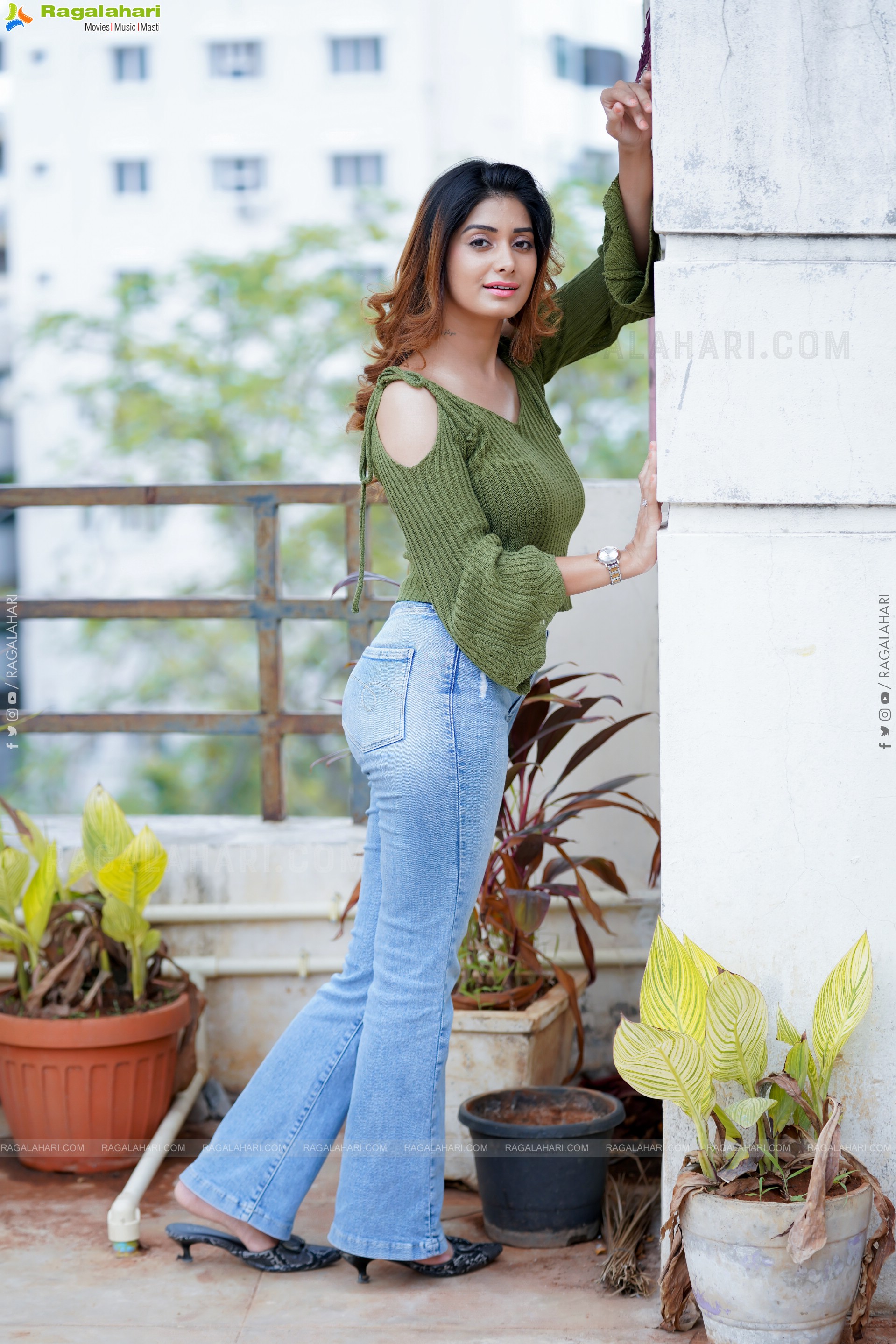 Kanika Wadhwa Latest Exclusive Photoshoot, HD Gallery