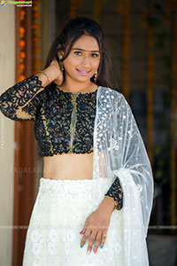 Shaheen Shaik Exclusive Photoshoot, HD Gallery