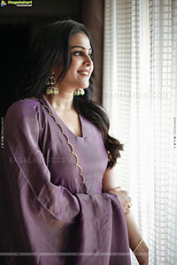Chandini Tamilarasan Photoshoot Stills, HD Gallery