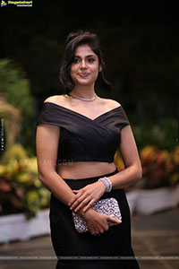 Faria Abdullah at Aa Okkati Adakku Pre Release Event