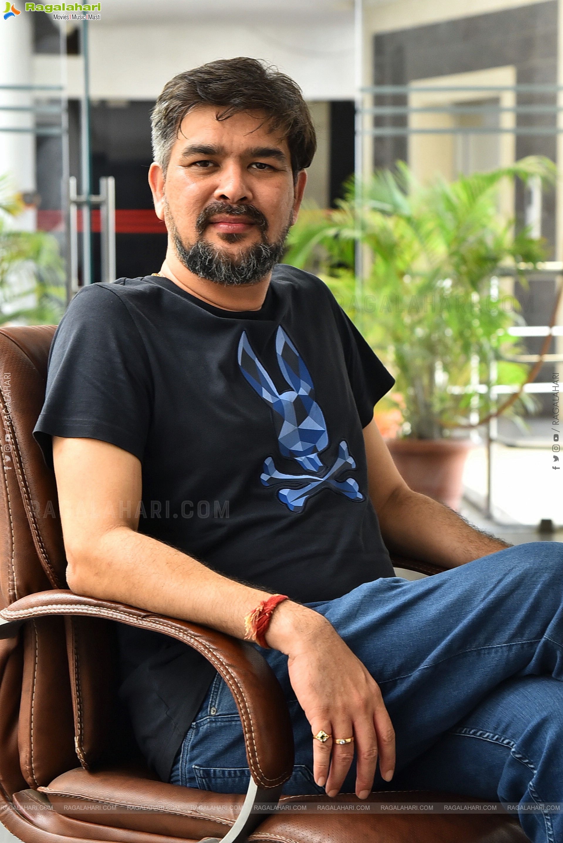 Director Krishna Chaitanya at Bhaje Vaayu Vegam Interview, HD Gallery