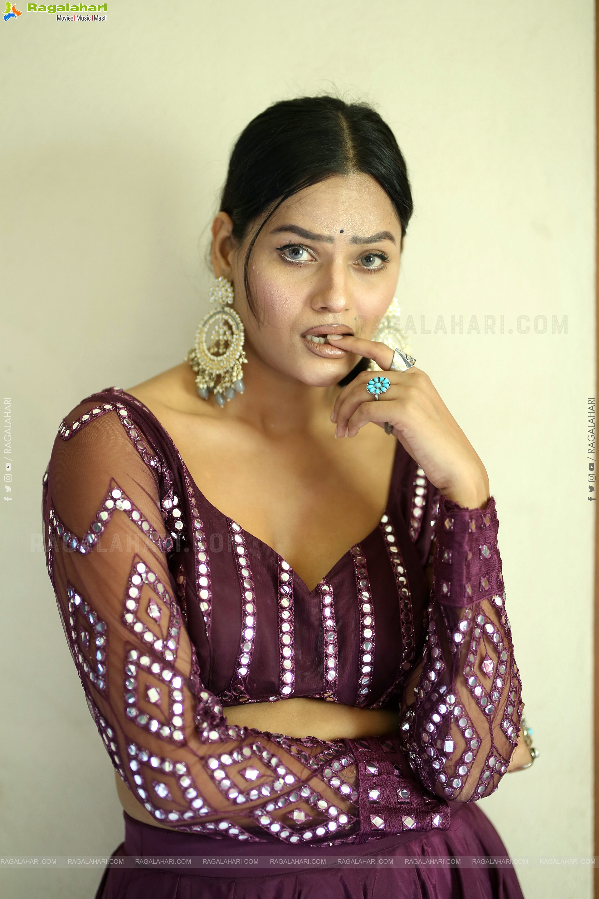 Preeti Goswami at Silk Saree Prerelease Event, HD Gallery